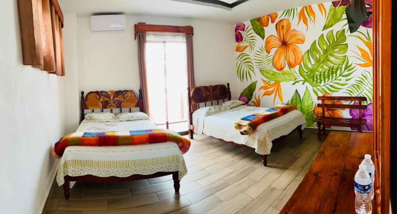 K&M Hotel 希利特拉 外观 照片